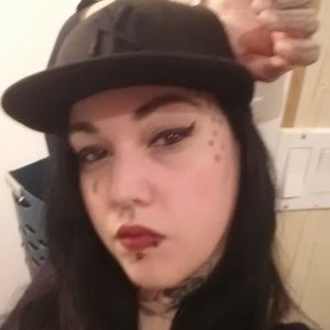 Meet your Posher, Cynthia